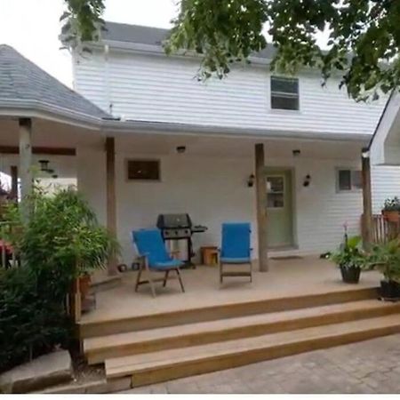 Garden 2 Storey House Ніагара-Фоллс Екстер'єр фото